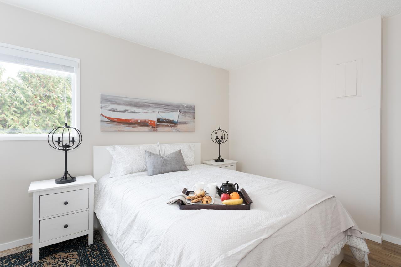 Gondola Village Apartment Whistler